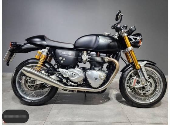 TRIUMPH THRUXTON R 